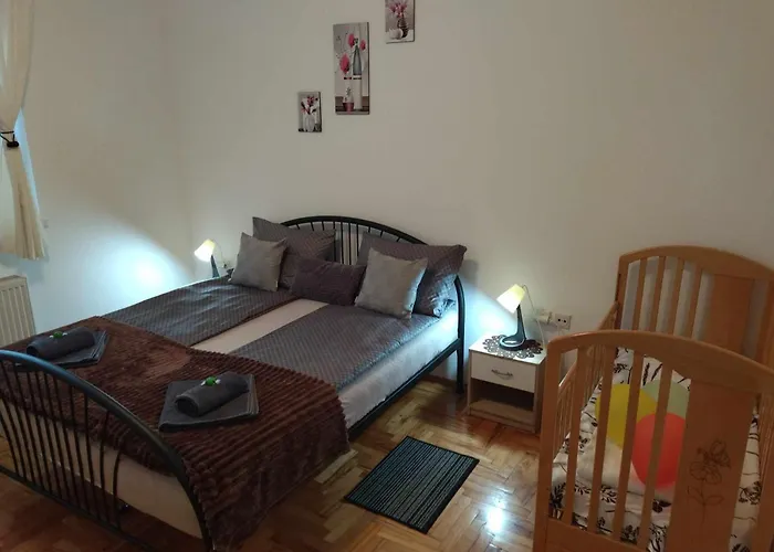 Dora Apartman
