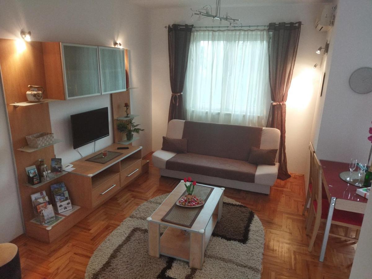 Dora Apartment Palic