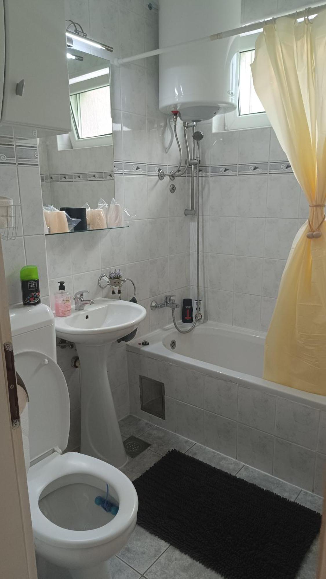 Dora Apartment